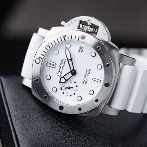 panerai luminor submersible 1024|panerai submersible 42mm white dial.